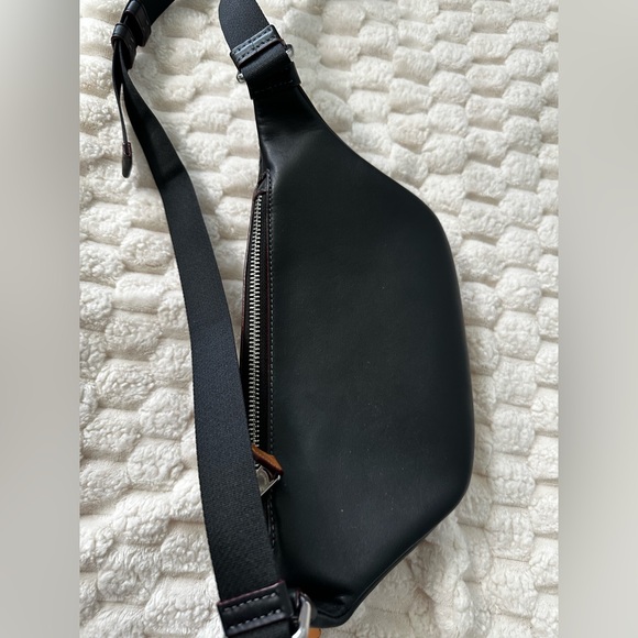 Coach Black Belt Bag with Textured Monochrome Design - Picture 2 of 5